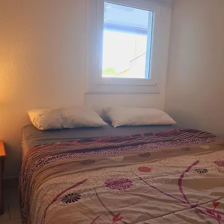 2p Cabine, 6 Couchages, Climatise, Piscine, A 150m De La Et 500m Des Commerces - Fr-1-249-141 Apartmán Agde